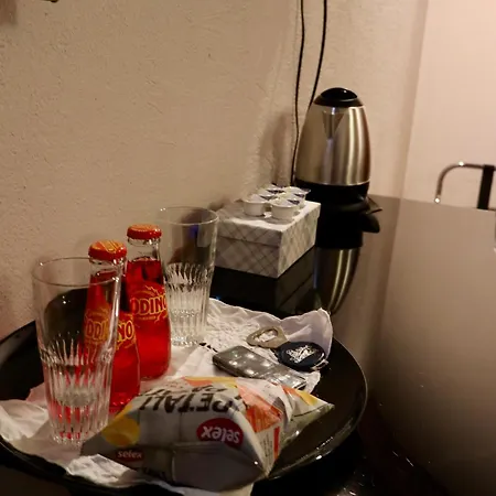 Casa Da Charlie 3* Busca